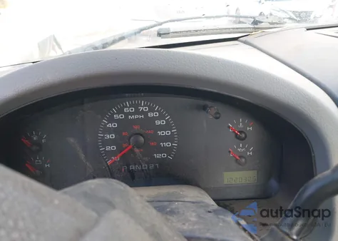 2005 Ford F-150 Stx/Xl/Xlt from USA, damaged, VIN 1FTRF12205NA81506